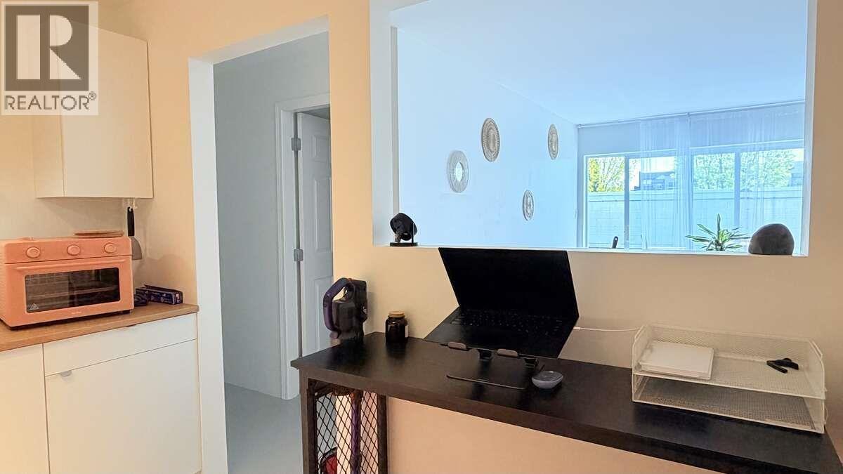 204 22347 Lougheed Highway, Maple Ridge, British Columbia  V2X 2T3 - Photo 9 - R3114250