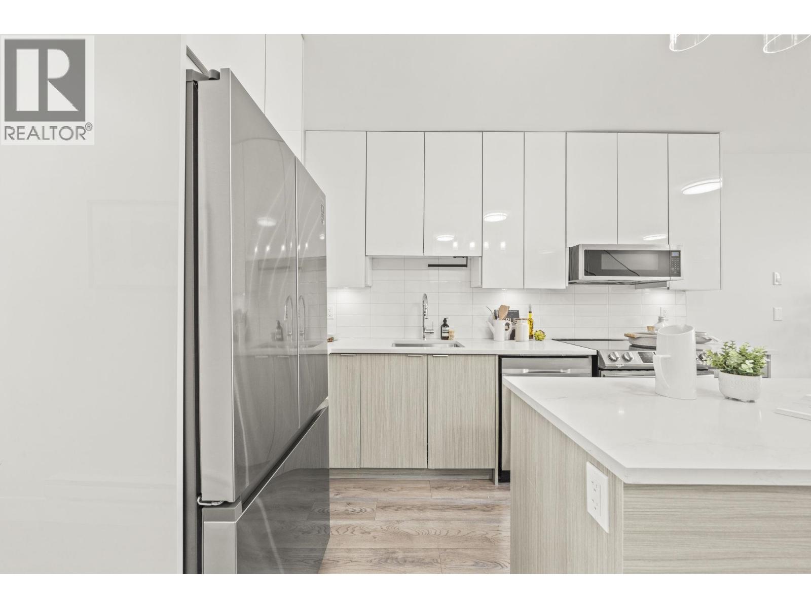 2296 E 33rd Avenue, Vancouver, British Columbia  V5N 3G1 - Photo 11 - R3114273