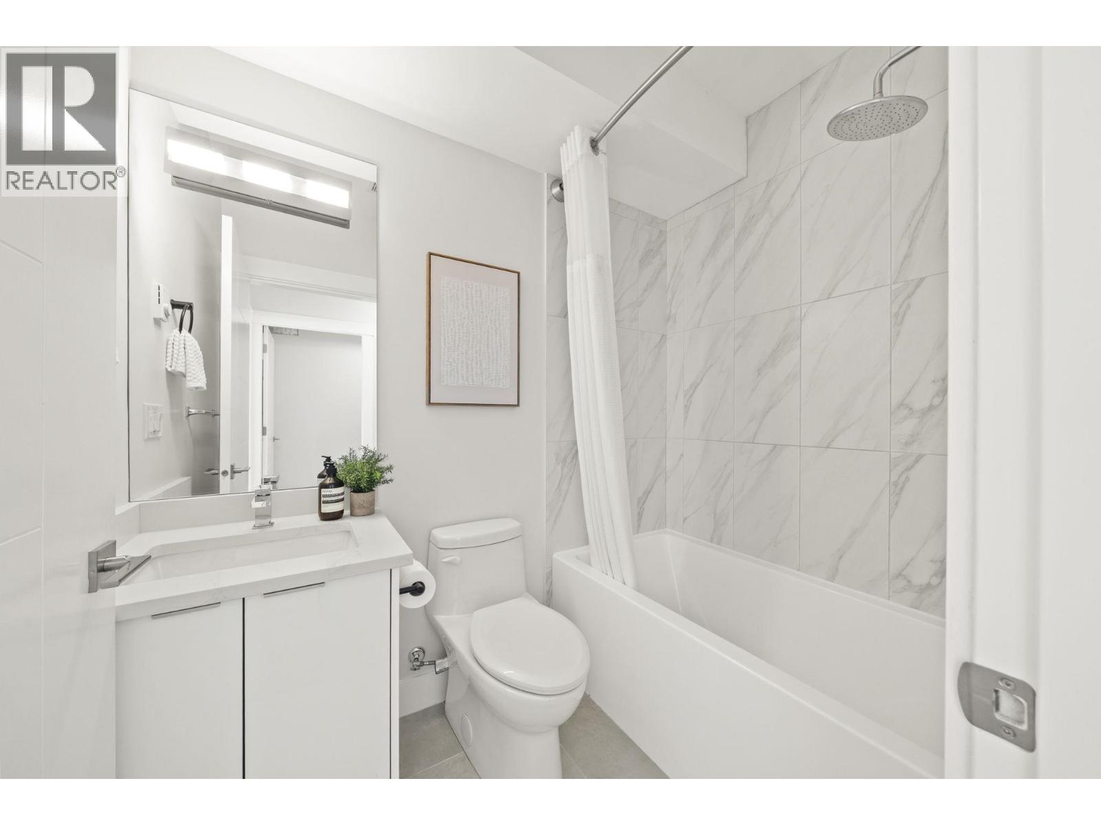 2296 E 33rd Avenue, Vancouver, British Columbia  V5N 3G1 - Photo 17 - R3114273