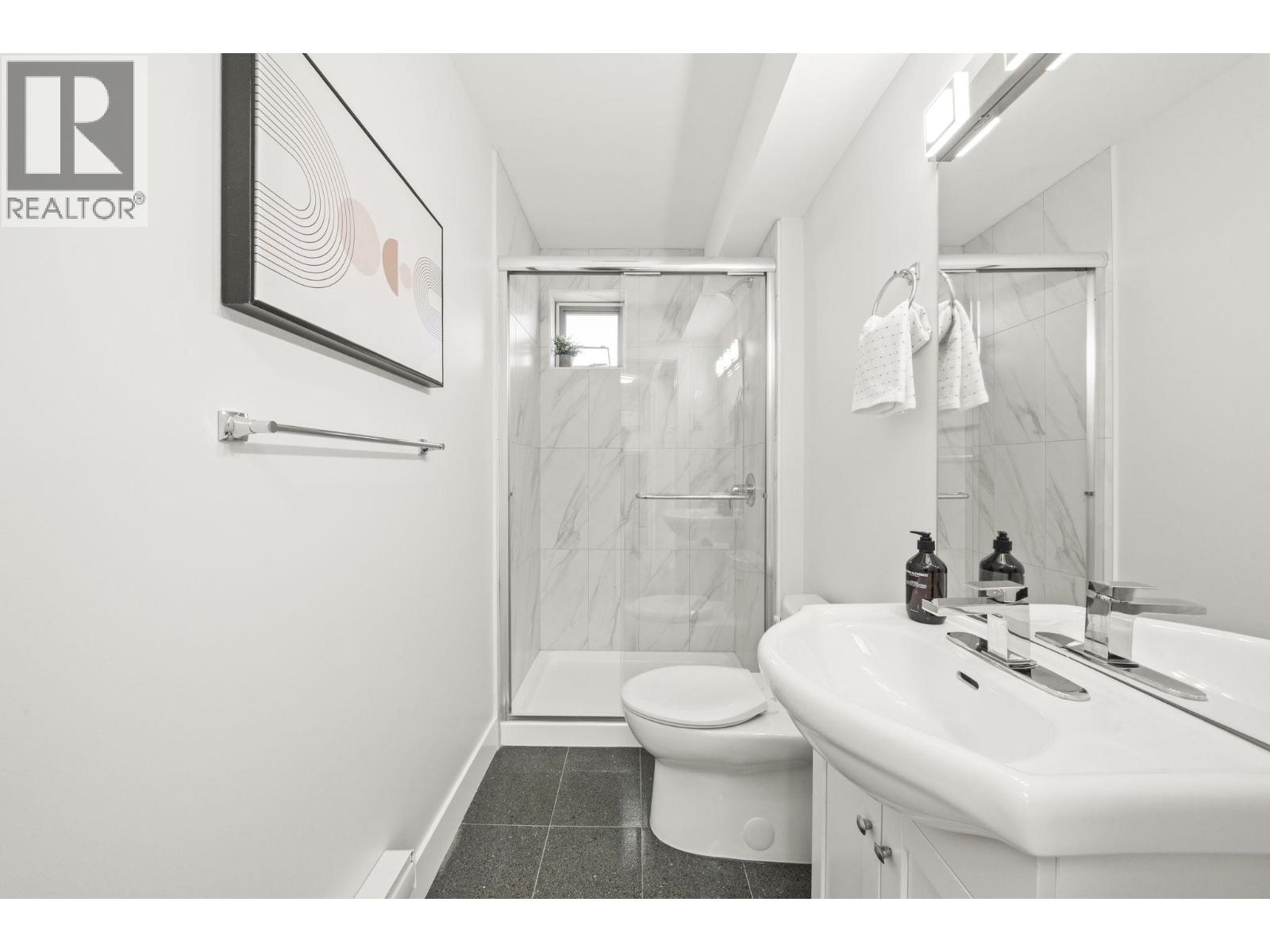 2296 E 33rd Avenue, Vancouver, British Columbia  V5N 3G1 - Photo 26 - R3114273