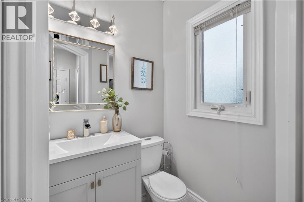 122 Hollybush Drive, Hamilton, Ontario  L8B 0P1 - Photo 6 - 40822827