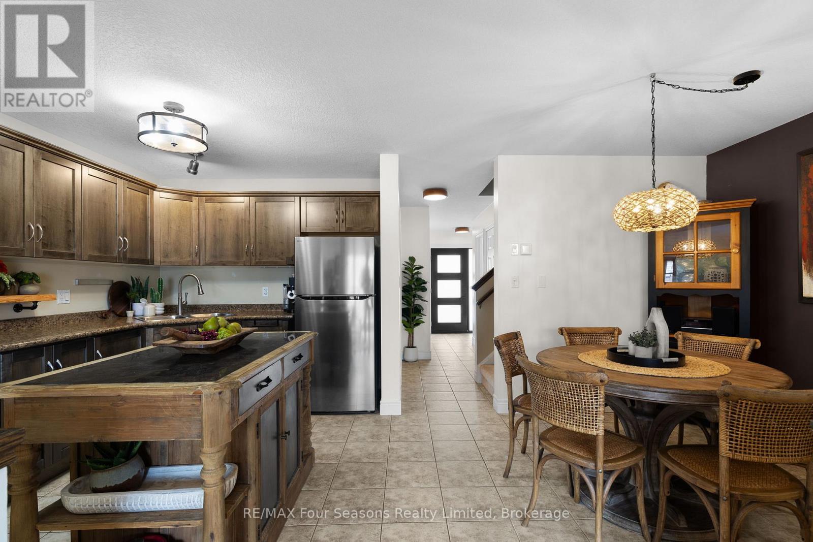 13 - 305 Briarmeadow Drive, Kitchener, Ontario  N2A 4K9 - Photo 10 - X13027364