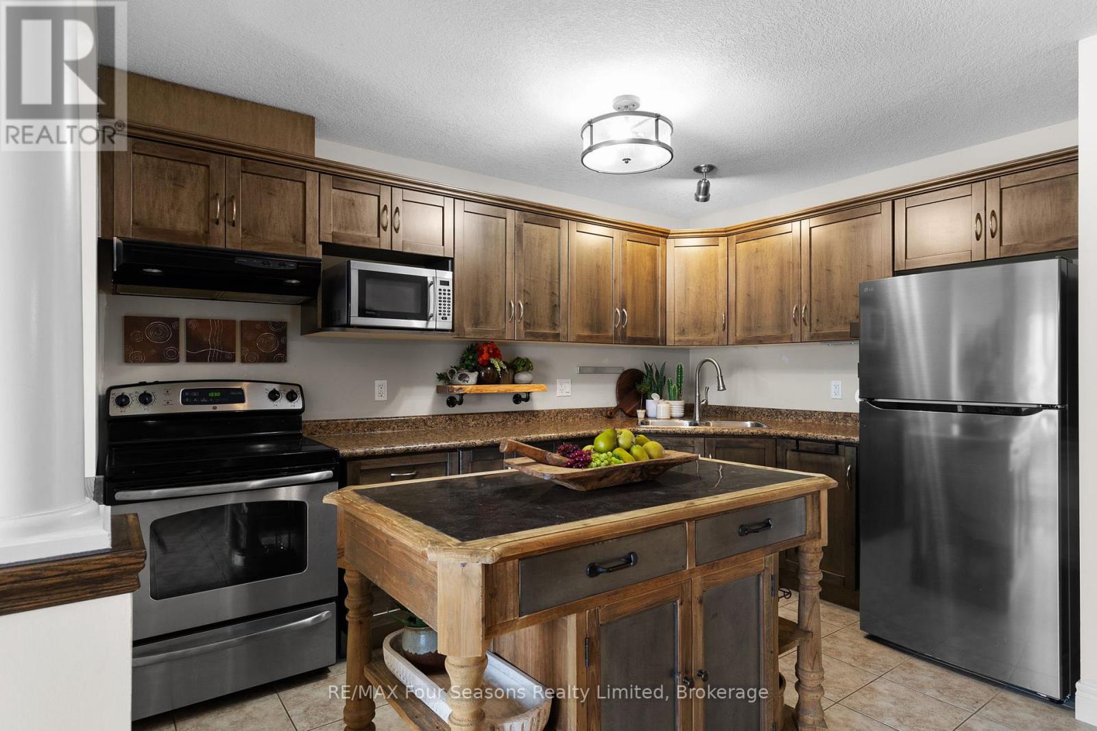 13 - 305 Briarmeadow Drive, Kitchener, Ontario  N2A 4K9 - Photo 12 - X13027364