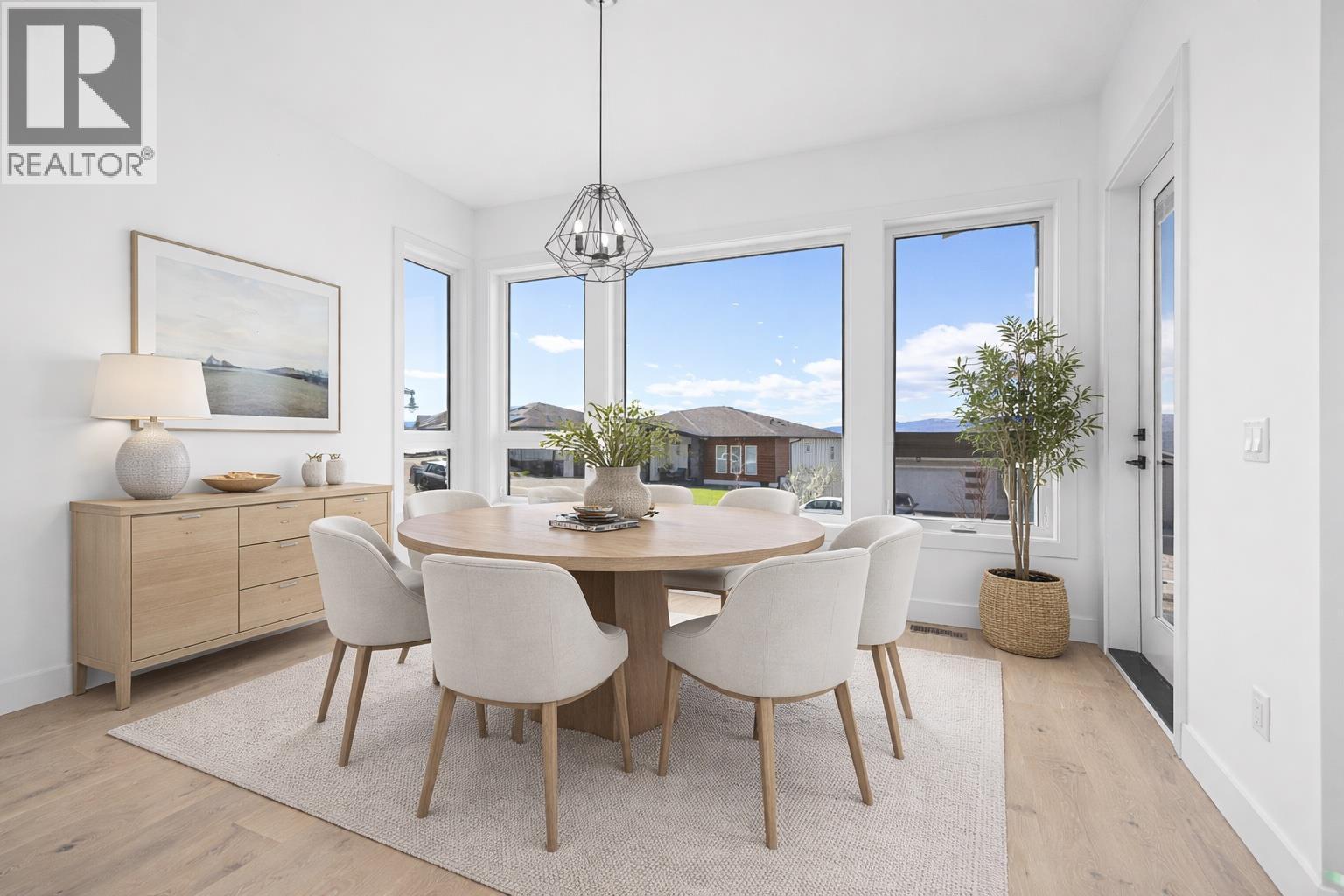 2163 Kentucky Crescent, Kelowna, British Columbia  V1P 0A2 - Photo 3 - 10383832