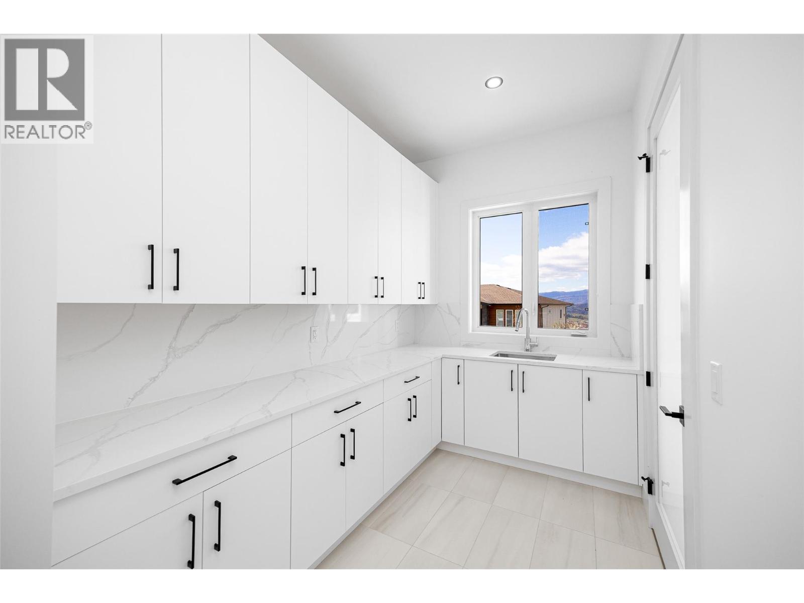 2163 Kentucky Crescent, Kelowna, British Columbia  V1P 0A2 - Photo 24 - 10383832