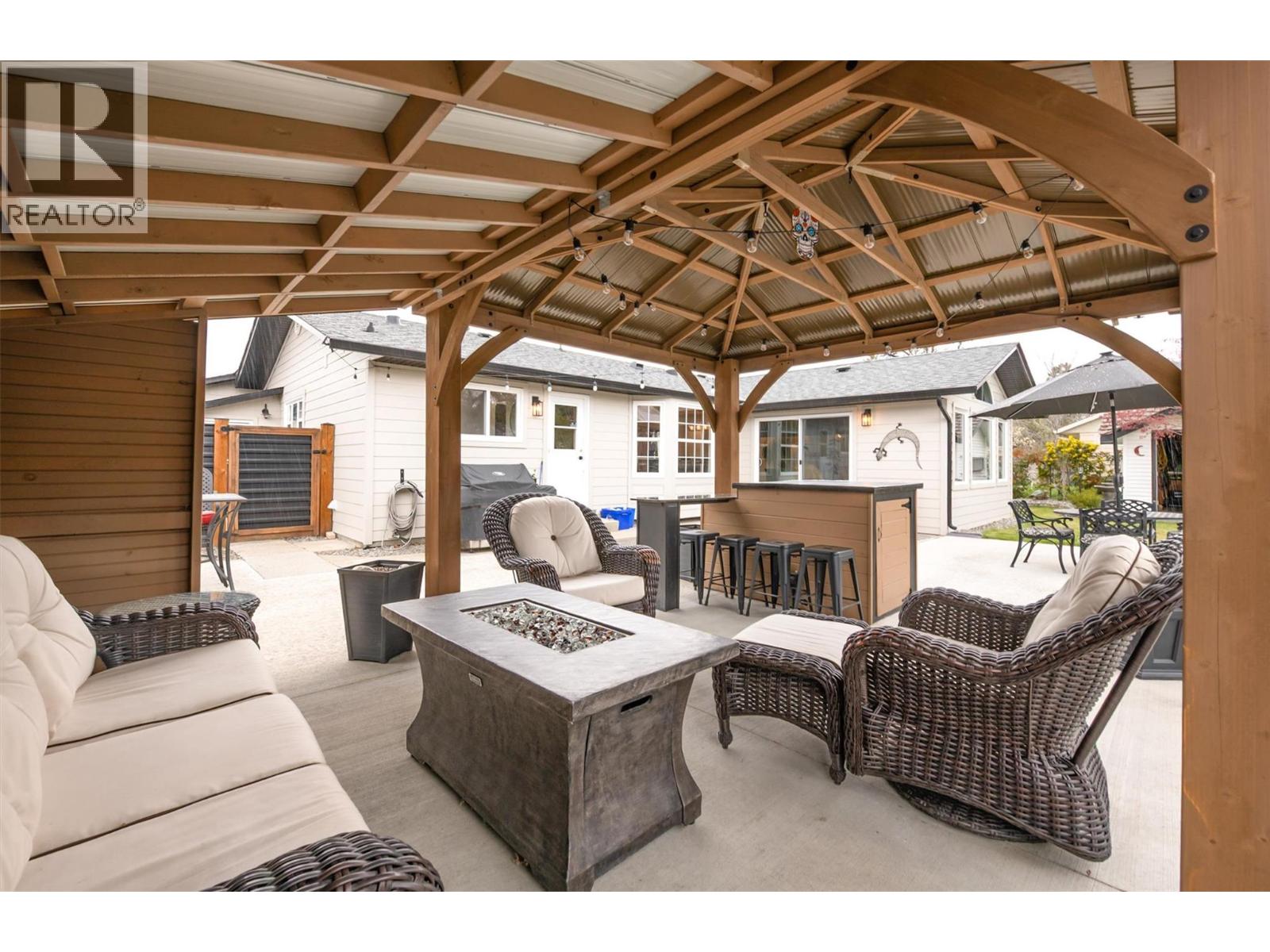 664 Berk Court, Kelowna, British Columbia  V1W 1T9 - Photo 26 - 10384042