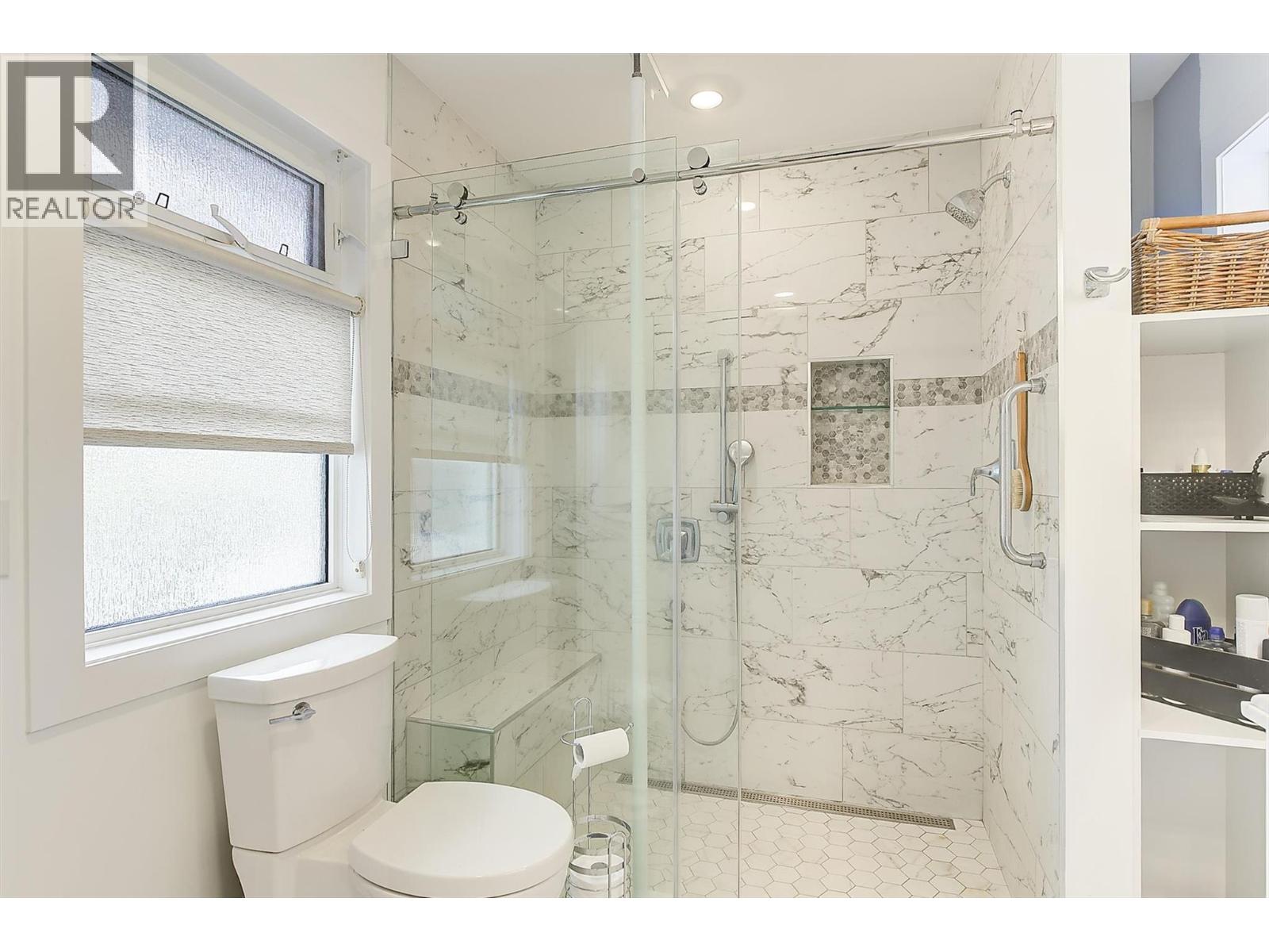 664 Berk Court, Kelowna, British Columbia  V1W 1T9 - Photo 33 - 10384042