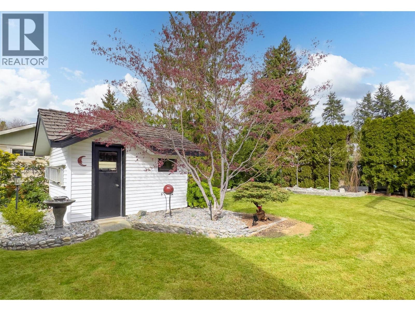 664 Berk Court, Kelowna, British Columbia  V1W 1T9 - Photo 46 - 10384042