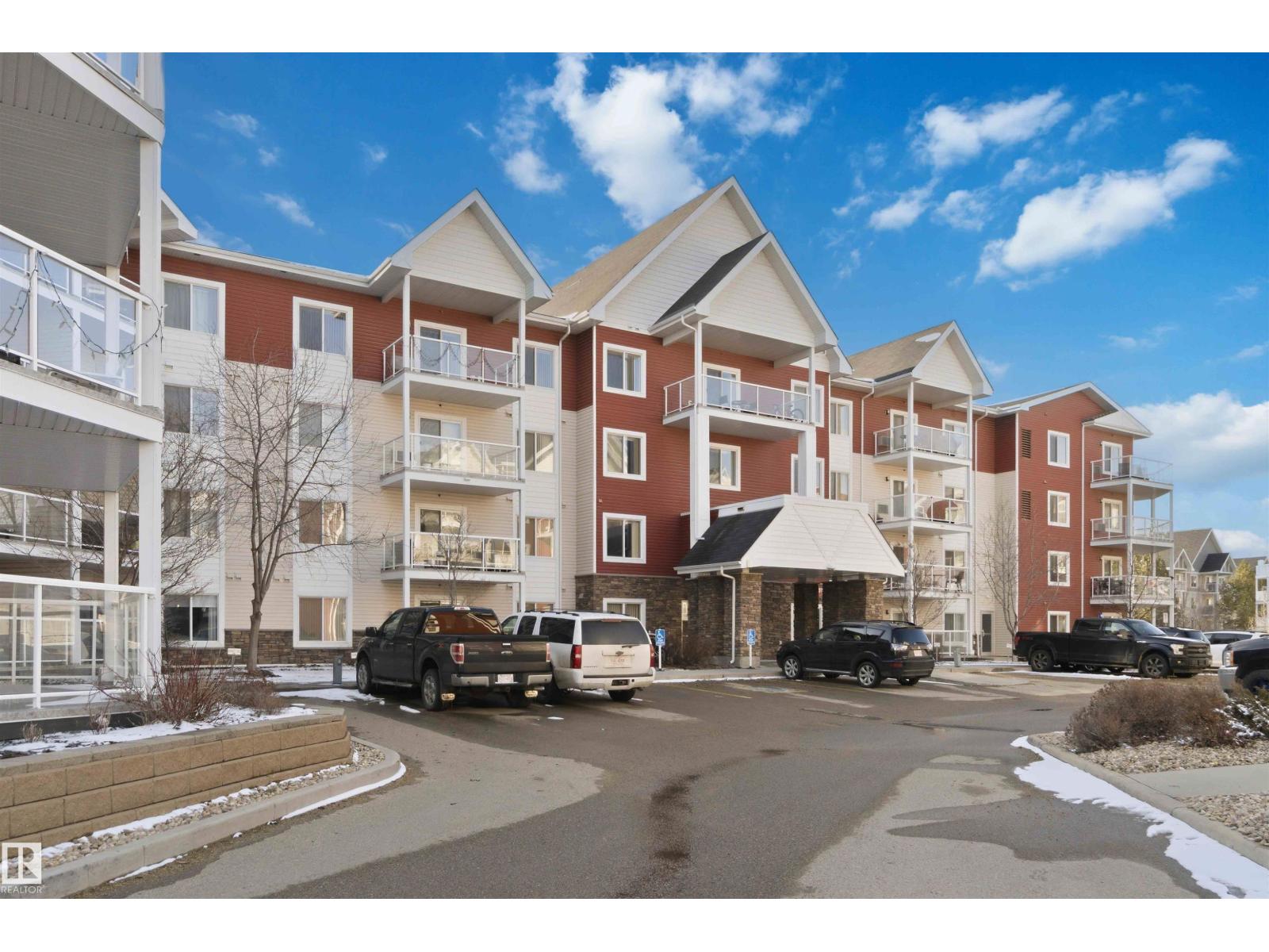 #114 2207 44 AV NW, Edmonton, Alberta