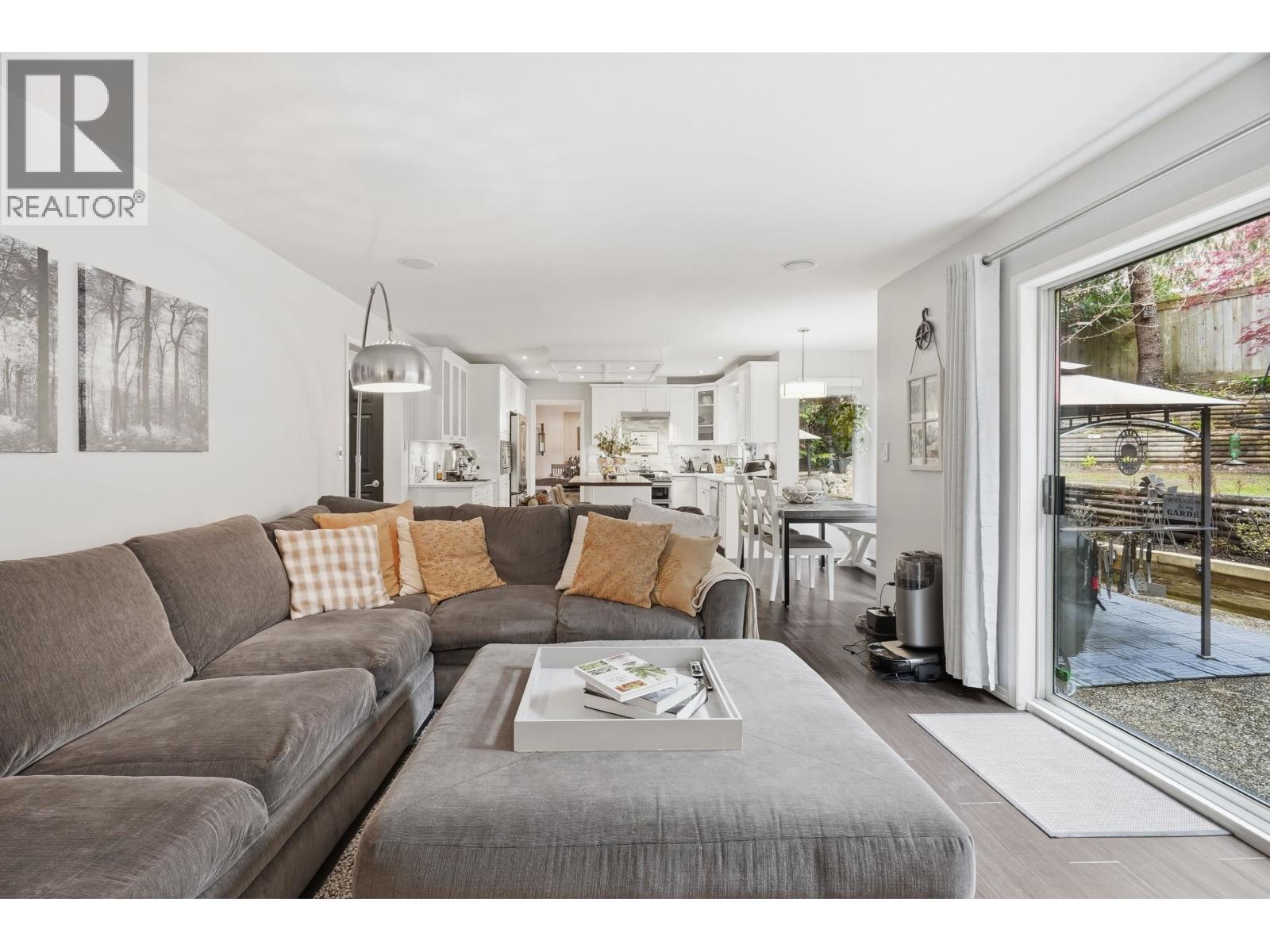 46 Wildwood Drive, Port Moody, British Columbia  V3H 4M6 - Photo 12 - R3114233