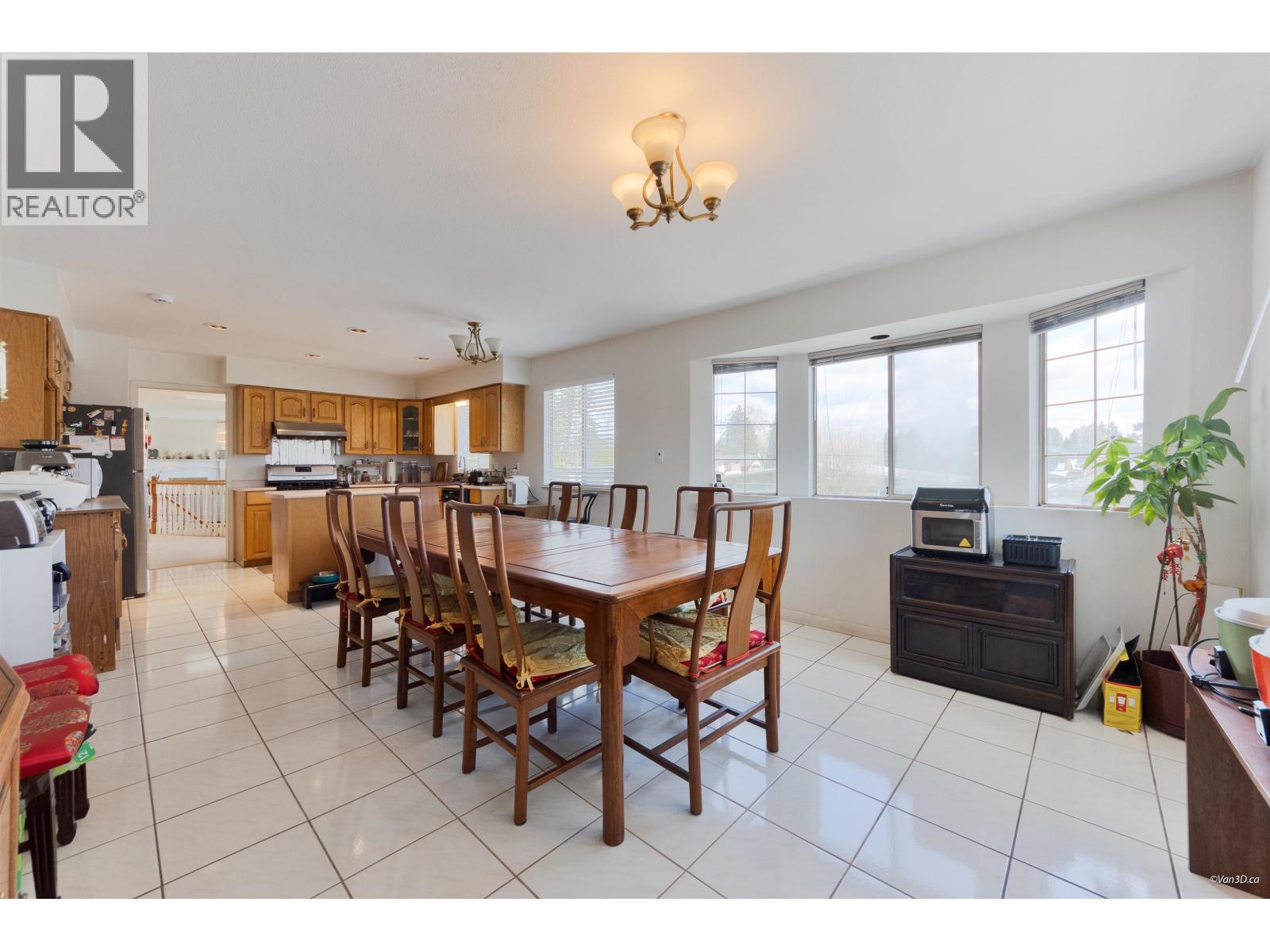 4355 Macdonald Avenue, Burnaby, British Columbia  V5G 2Z8 - Photo 7 - R3114234