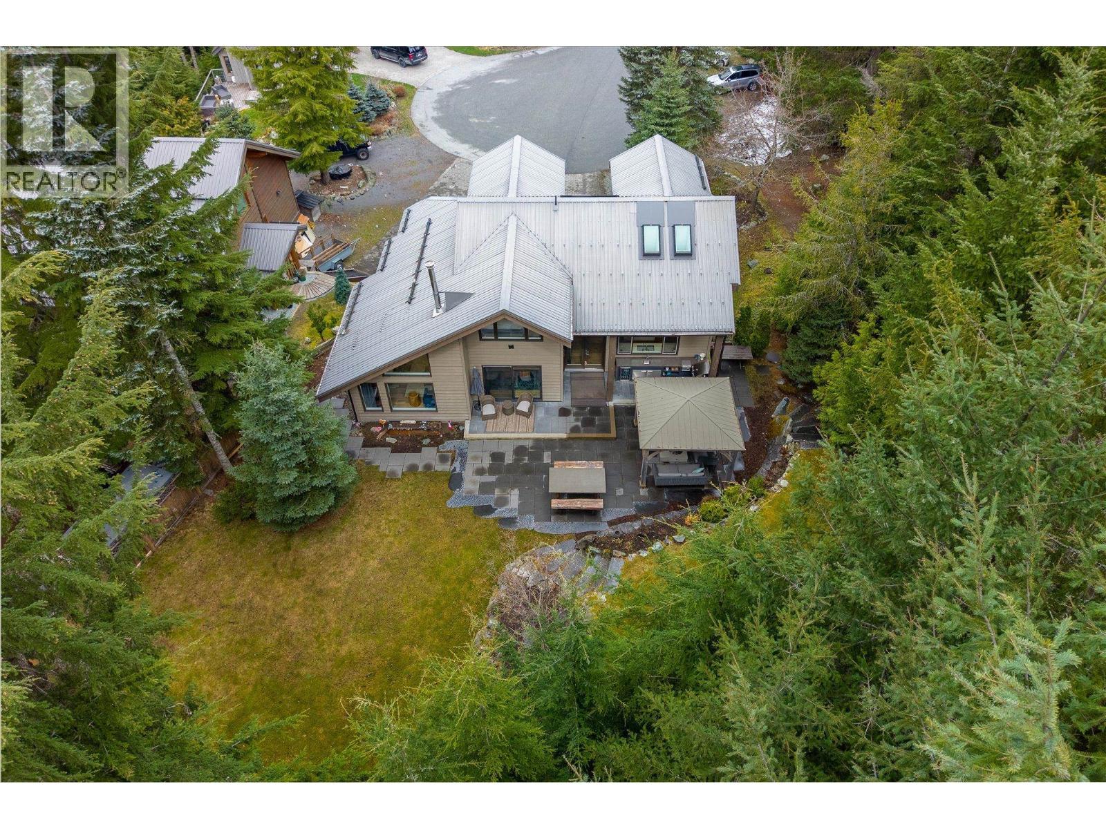 6232 Oboe Place, Whistler, British Columbia  V8E 0C5 - Photo 30 - R3114244