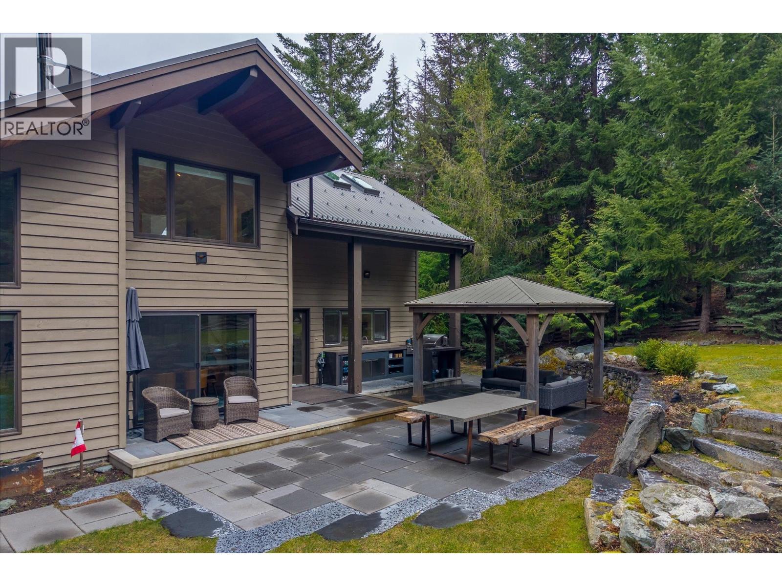 6232 Oboe Place, Whistler, British Columbia  V8E 0C5 - Photo 31 - R3114244