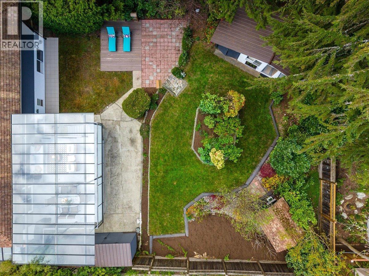 1392 Chamberlain Drive, North Vancouver, British Columbia  V7K 1P6 - Photo 35 - R3114257