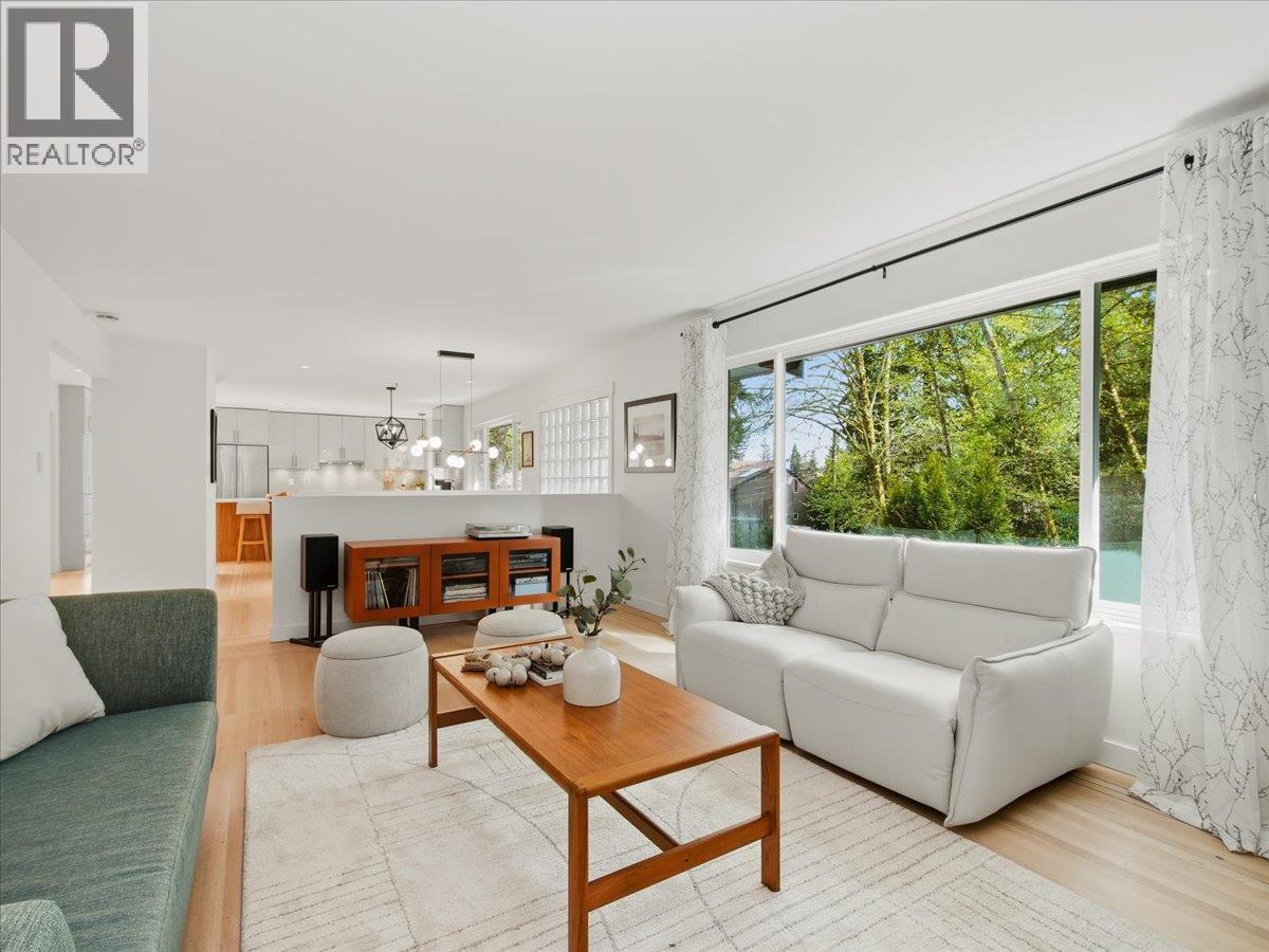 1392 Chamberlain Drive, North Vancouver, British Columbia  V7K 1P6 - Photo 9 - R3114257