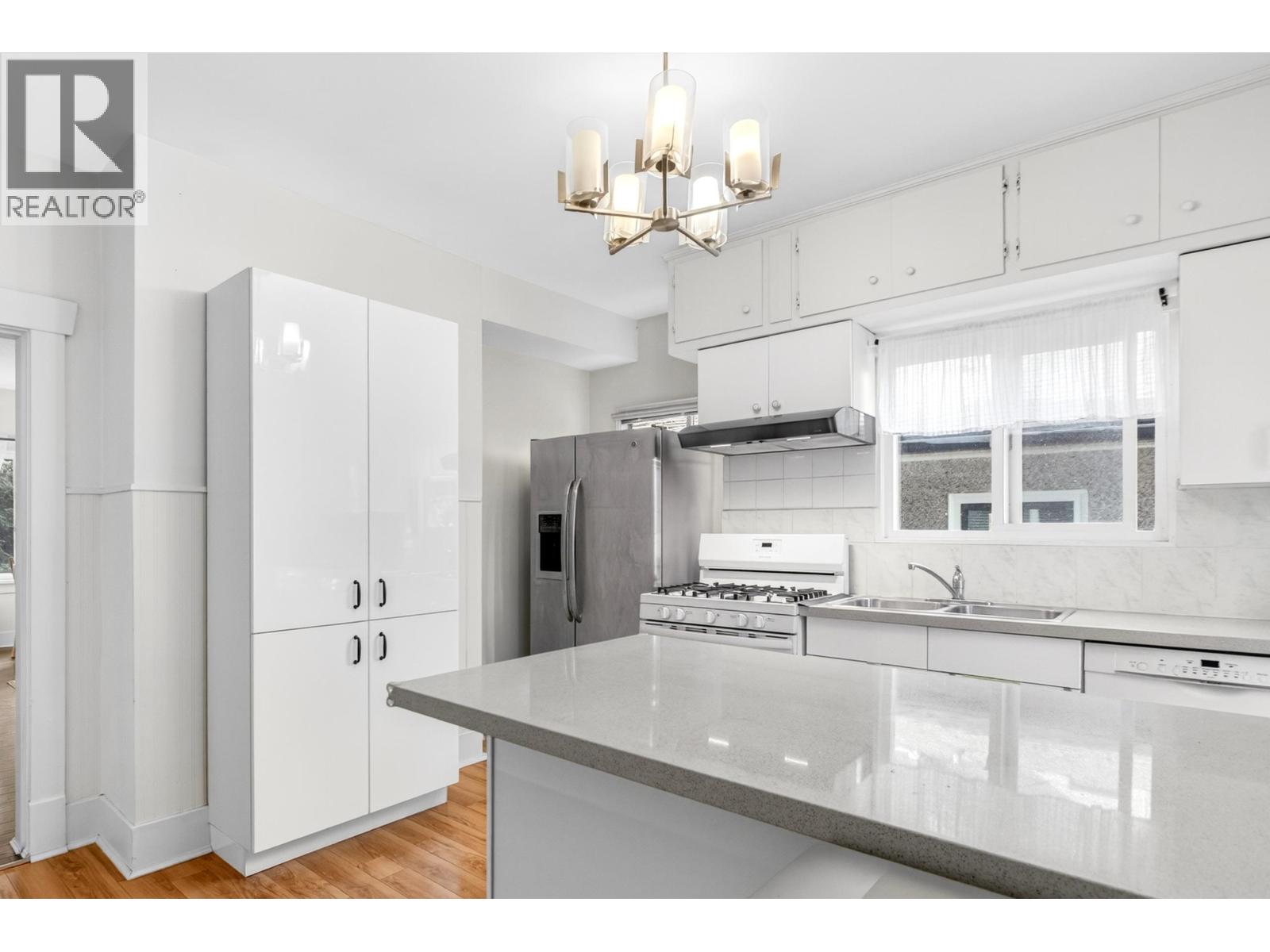 2975 W 8th Avenue, Vancouver, British Columbia  V6K 2C2 - Photo 14 - R3114261