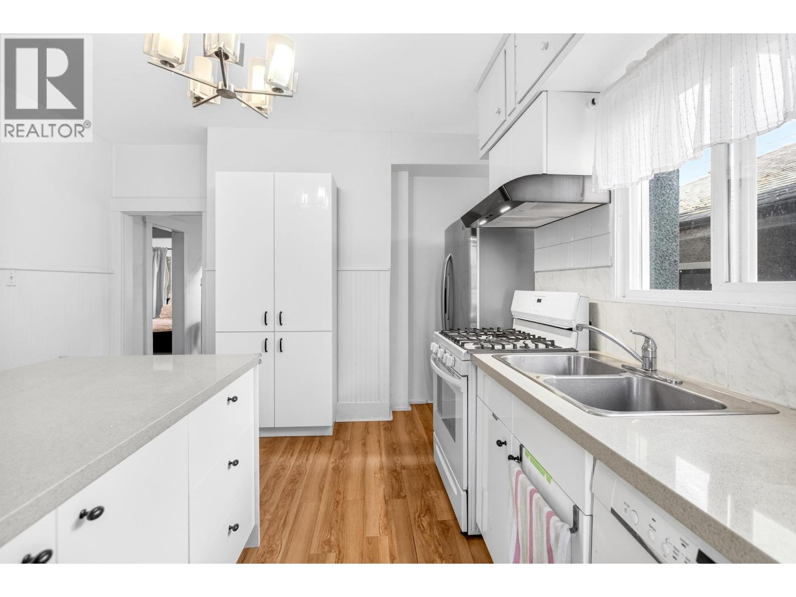 2975 W 8th Avenue, Vancouver, British Columbia  V6K 2C2 - Photo 16 - R3114261