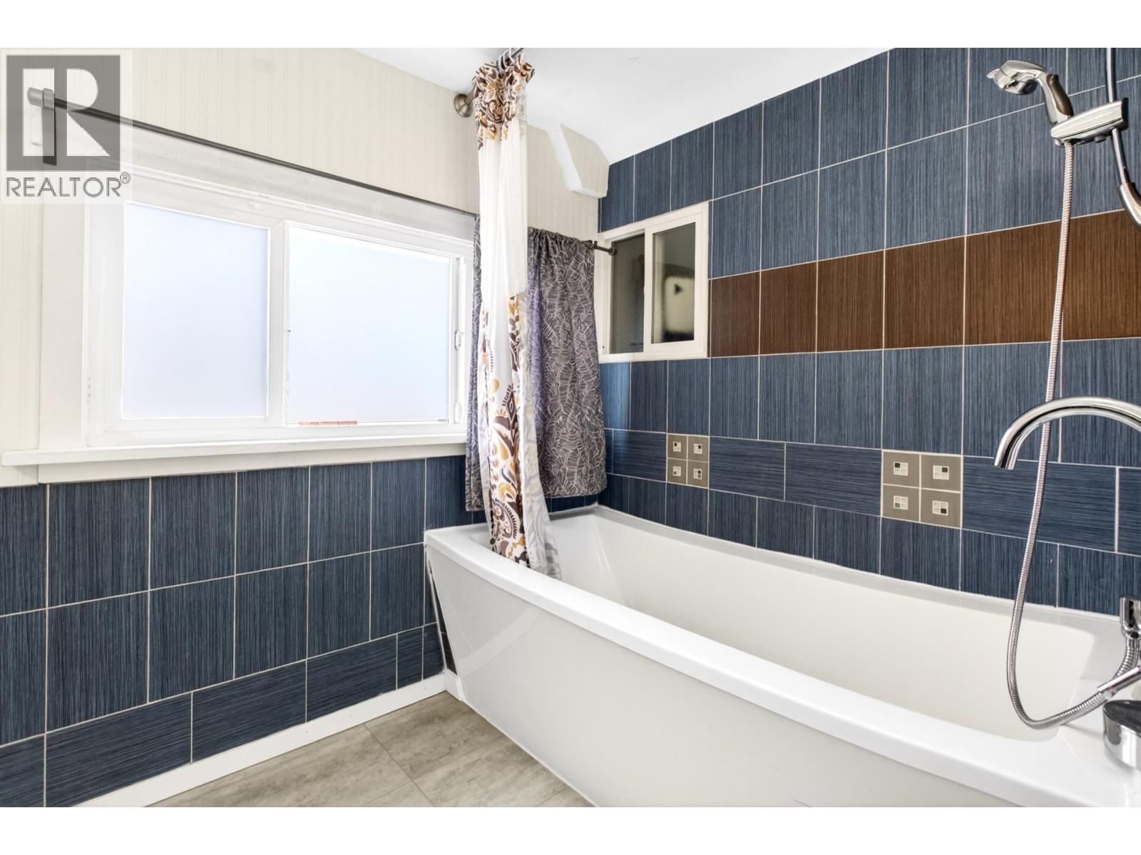 2975 W 8th Avenue, Vancouver, British Columbia  V6K 2C2 - Photo 23 - R3114261