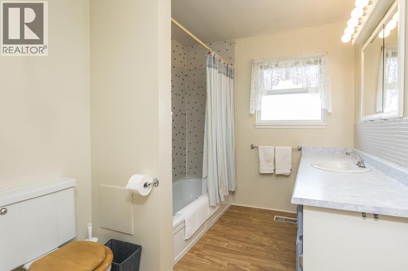 3511 Newmore Avenue, Richmond, British Columbia  V7C 1M5 - Photo 17 - R3114277