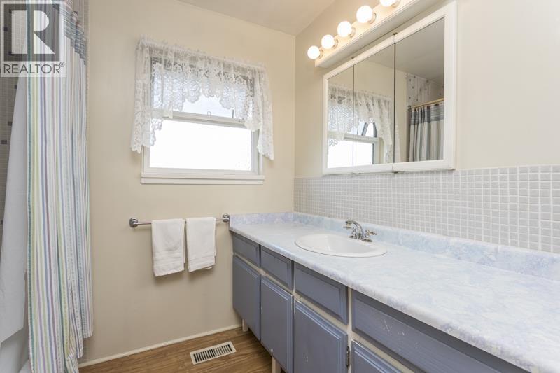 3511 Newmore Avenue, Richmond, British Columbia  V7C 1M5 - Photo 18 - R3114277