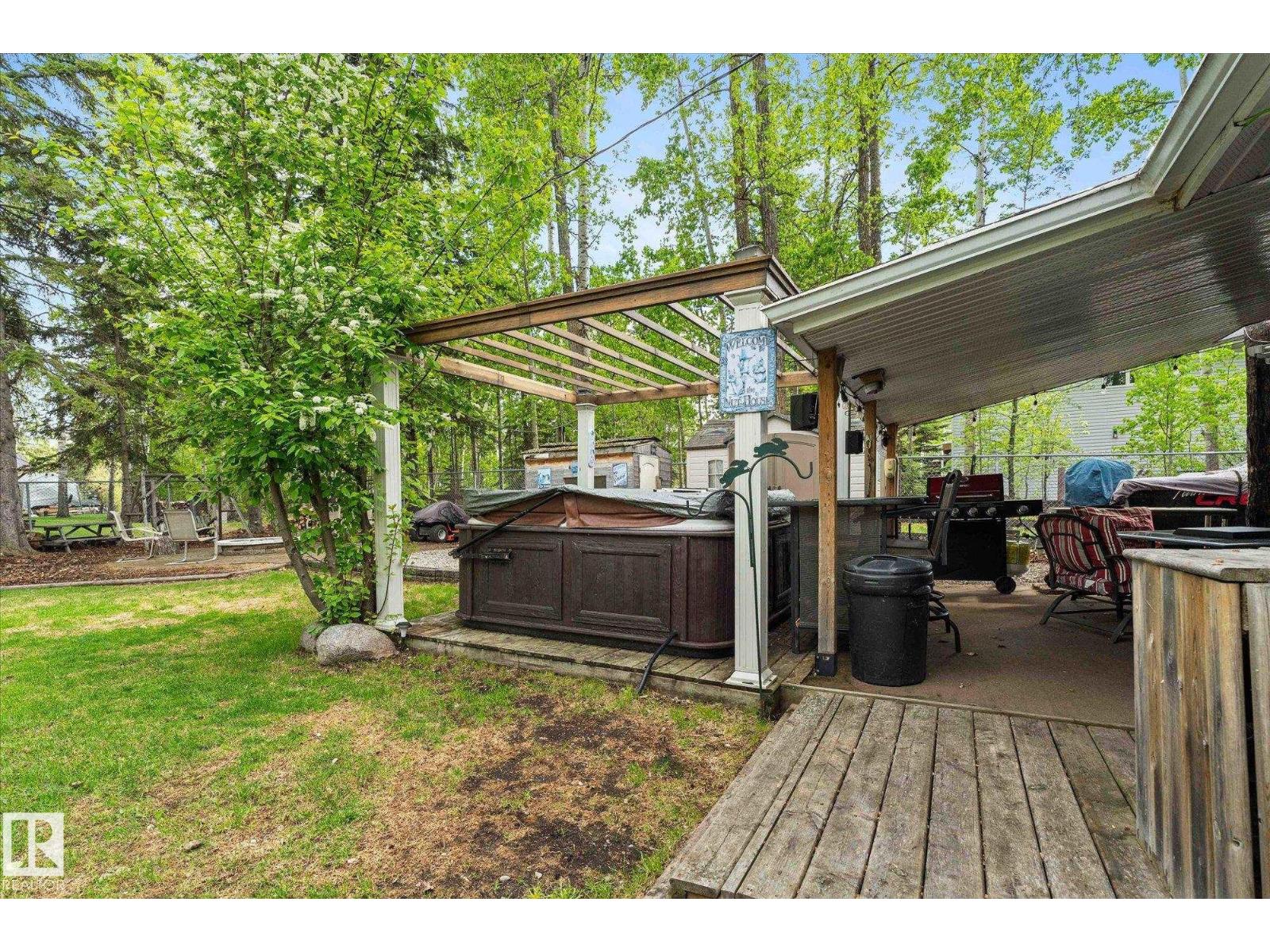 1028-1029 10 St, Rural Lac Ste. Anne County, Alberta  T0E 0A2 - Photo 24 - E4483415