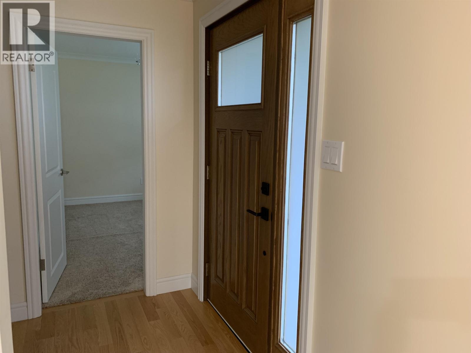 552 W 22nd Street, North Vancouver, British Columbia  V7M 2A5 - Photo 10 - R3114266