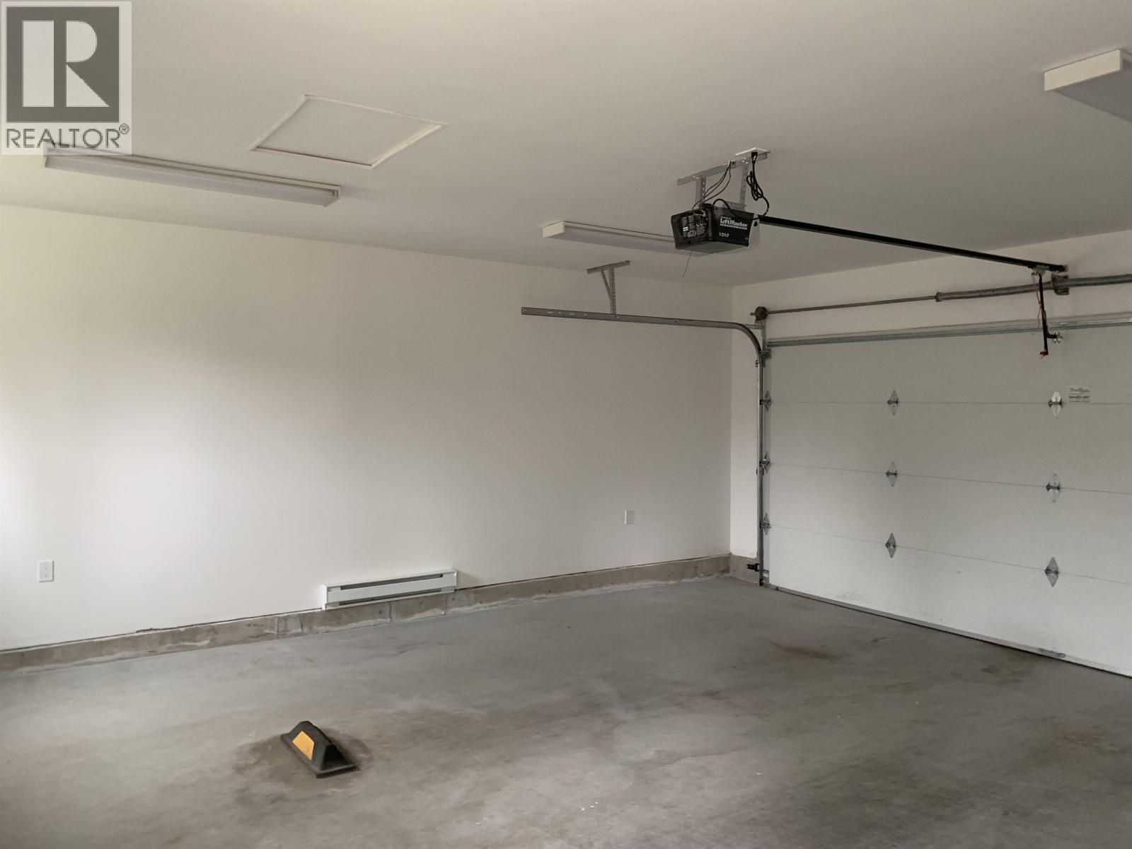 552 W 22nd Street, North Vancouver, British Columbia  V7M 2A5 - Photo 18 - R3114266