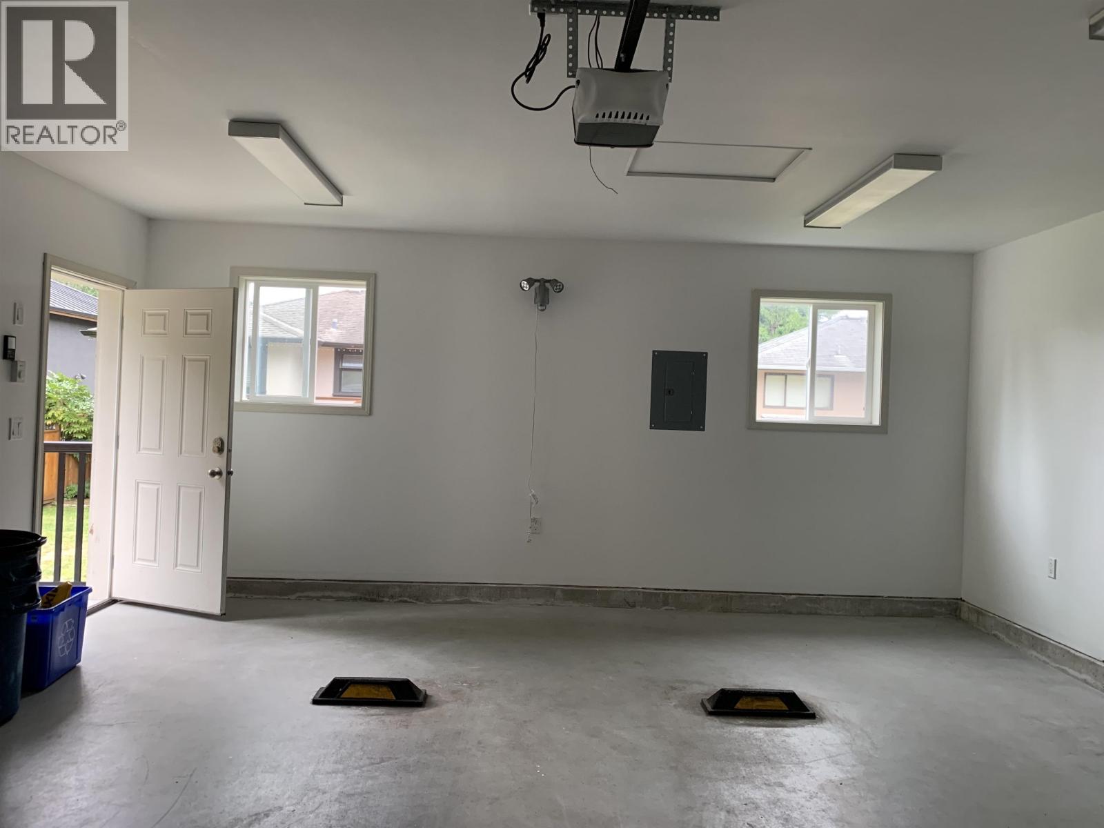 552 W 22nd Street, North Vancouver, British Columbia  V7M 2A5 - Photo 19 - R3114266