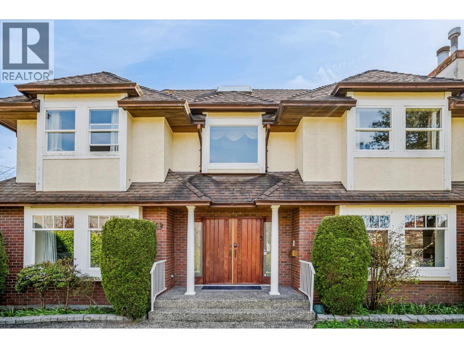 520 W 26TH AVENUE, Vancouver, British Columbia