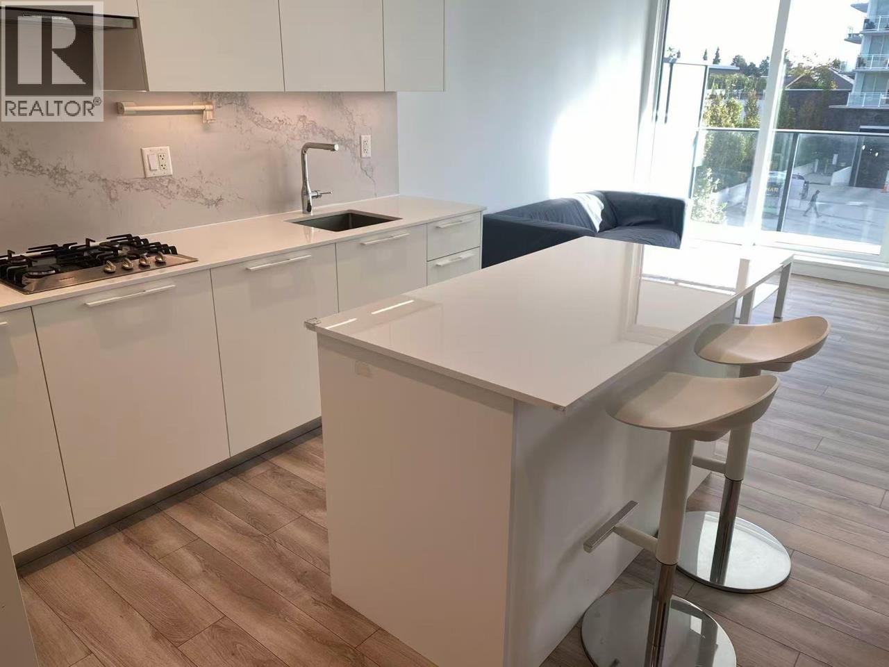 305 6699 Dunblane Avenue, Burnaby, British Columbia  V5H 3K5 - Photo 2 - R3114276