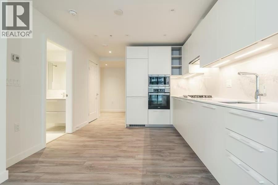 305 6699 Dunblane Avenue, Burnaby, British Columbia  V5H 3K5 - Photo 3 - R3114276