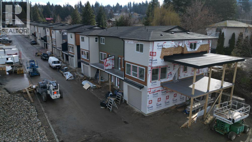981 12 Street SE Unit# 37, Salmon Arm, British Columbia  V1E 2C8 - Photo 55 - 10376043