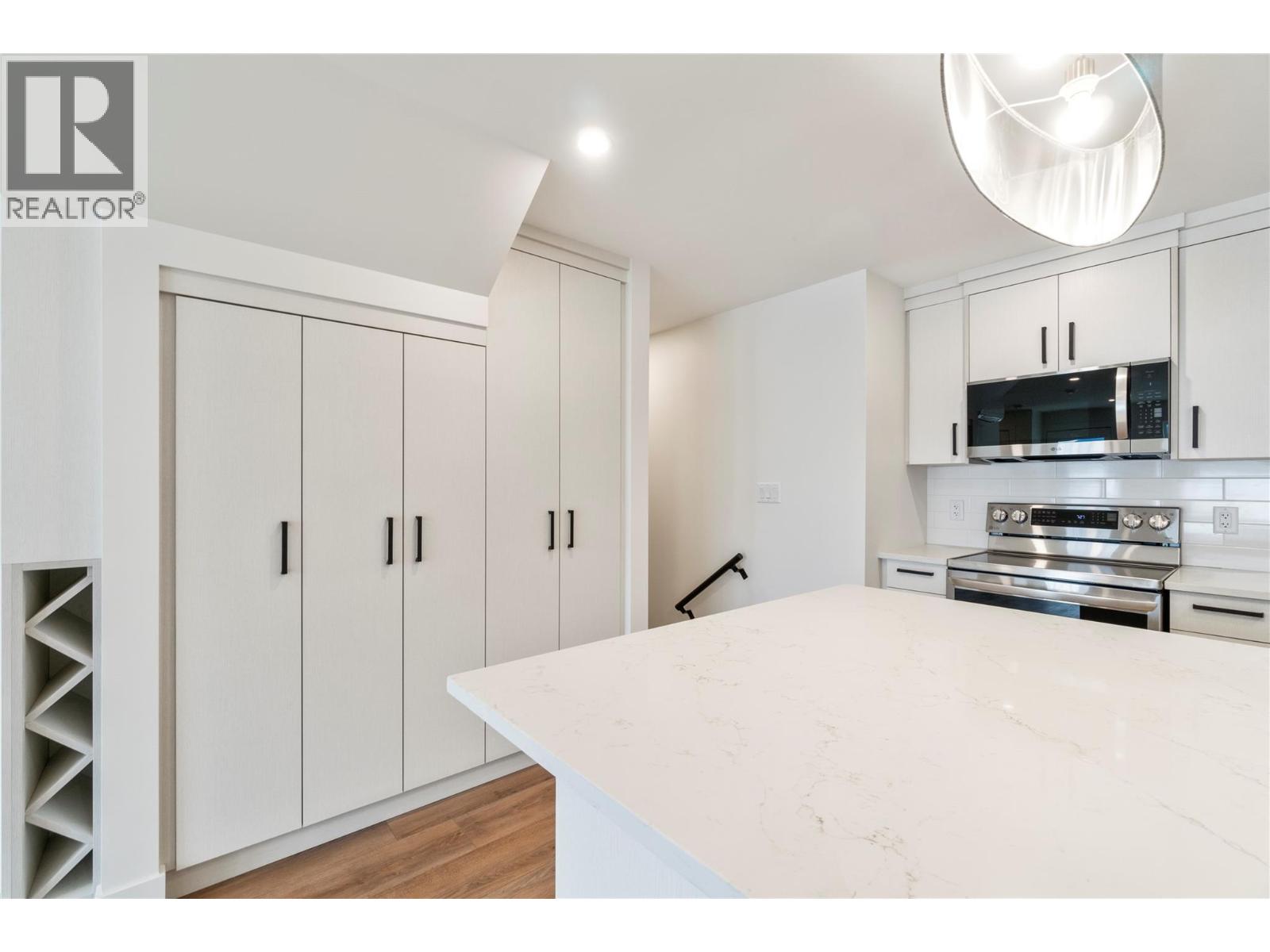 981 12 Street SE Unit# 37, Salmon Arm, British Columbia  V1E 2C8 - Photo 27 - 10376043