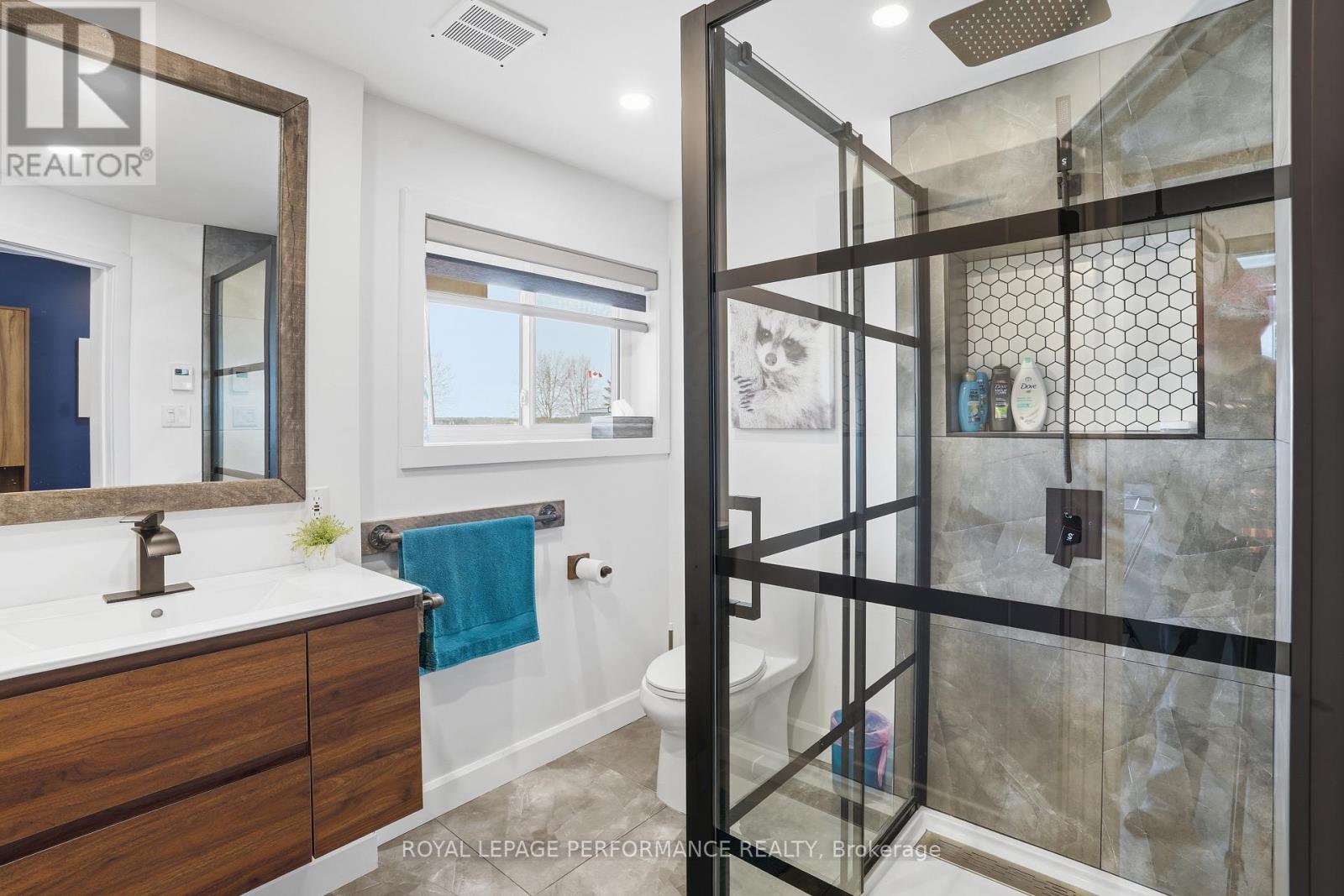 3595 Front Road, East Hawkesbury, Ontario  K6A 2W5 - Photo 24 - X13027446