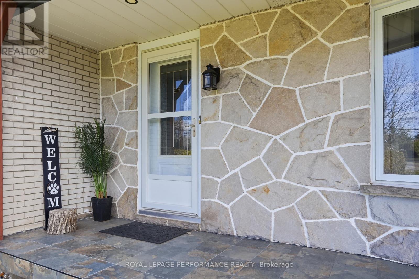 3595 Front Road, East Hawkesbury, Ontario  K6A 2W5 - Photo 4 - X13027446