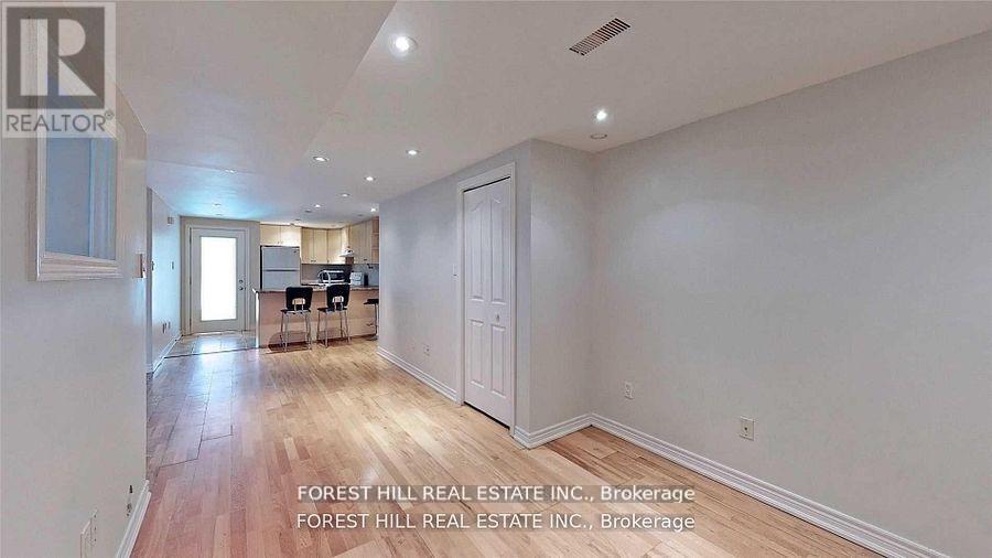 Lower - 41 Gladstone Avenue, Toronto, Ontario  M6K 3K7 - Photo 8 - C13027392