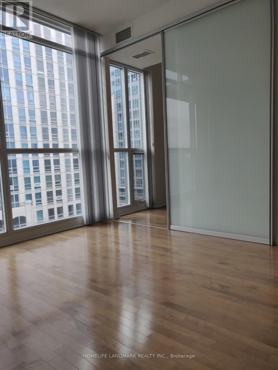Ph305 - 770 Bay Street, Toronto, Ontario  M5G 1N6 - Photo 12 - C13027442