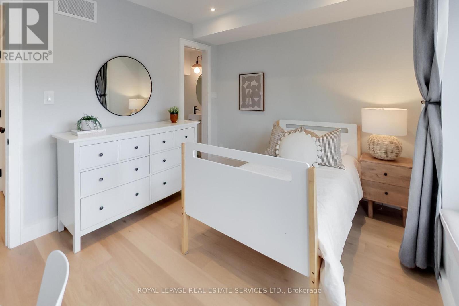 227 Howland Avenue, Toronto, Ontario  M5R 3B7 - Photo 16 - C13027464