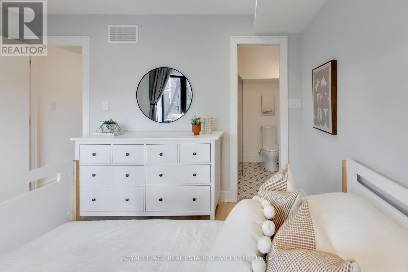 227 Howland Avenue, Toronto, Ontario  M5R 3B7 - Photo 17 - C13027464