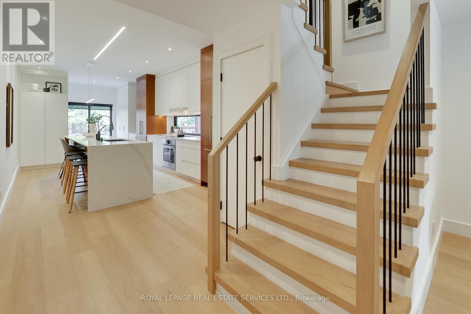 227 Howland Avenue, Toronto, Ontario  M5R 3B7 - Photo 6 - C13027464