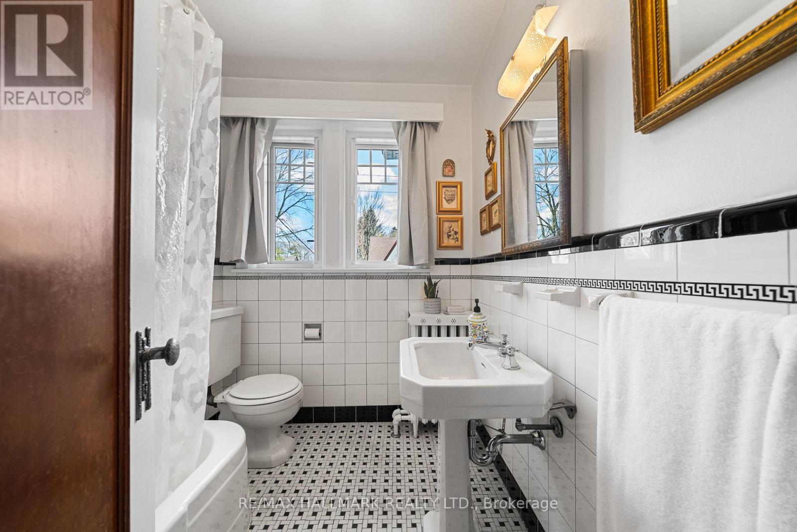 814 Duplex Avenue, Toronto, Ontario  M4R 1W7 - Photo 28 - C13027466