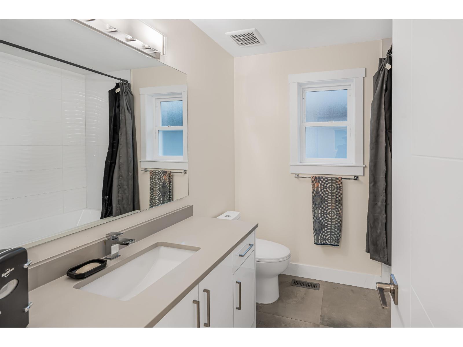 17188 1 Avenue, Surrey, British Columbia  V3Z 9R2 - Photo 24 - R3114258