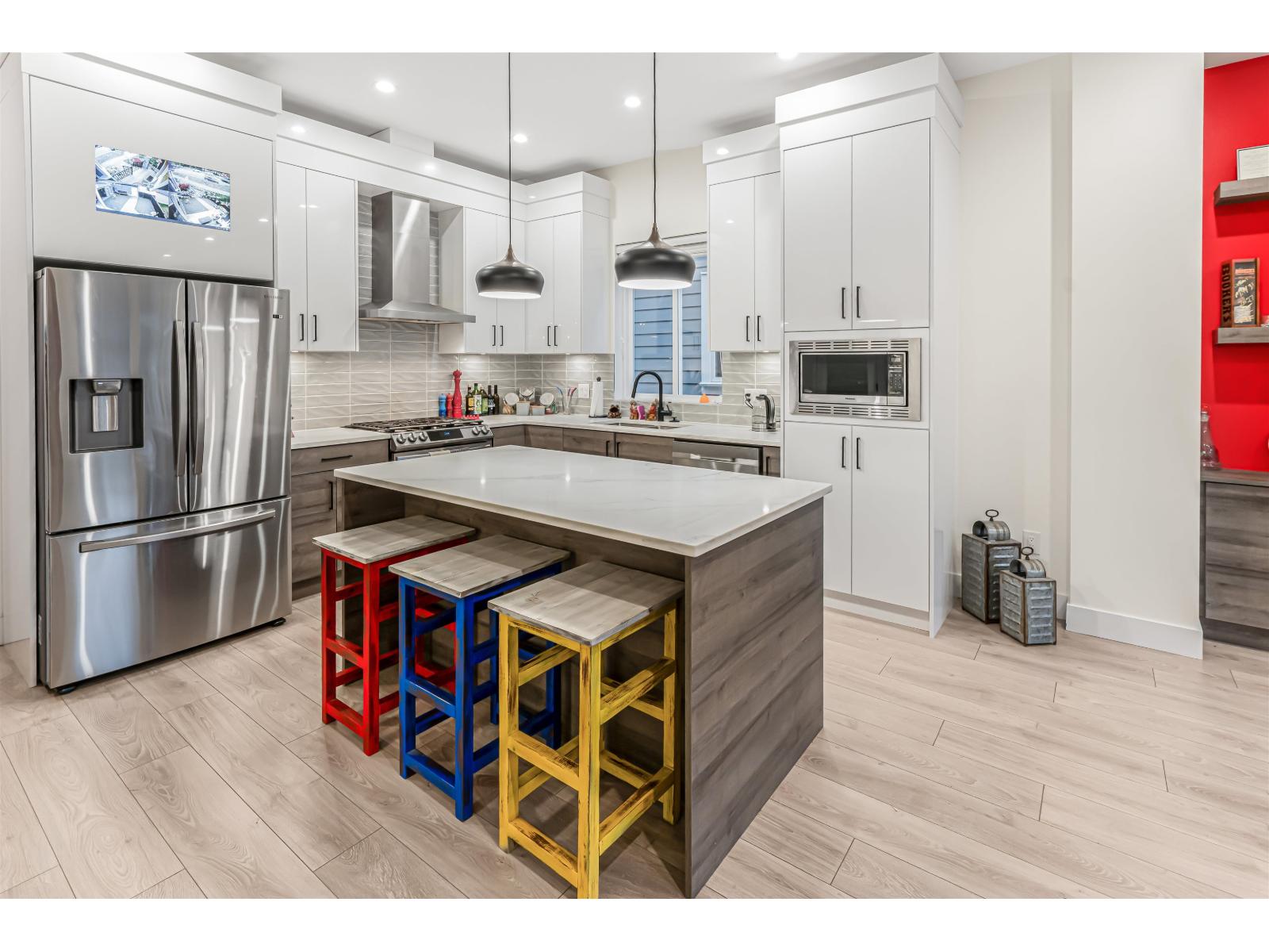 17188 1 Avenue, Surrey, British Columbia  V3Z 9R2 - Photo 4 - R3114258