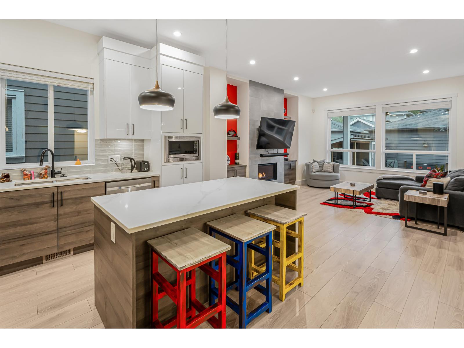 17188 1 Avenue, Surrey, British Columbia  V3Z 9R2 - Photo 8 - R3114258