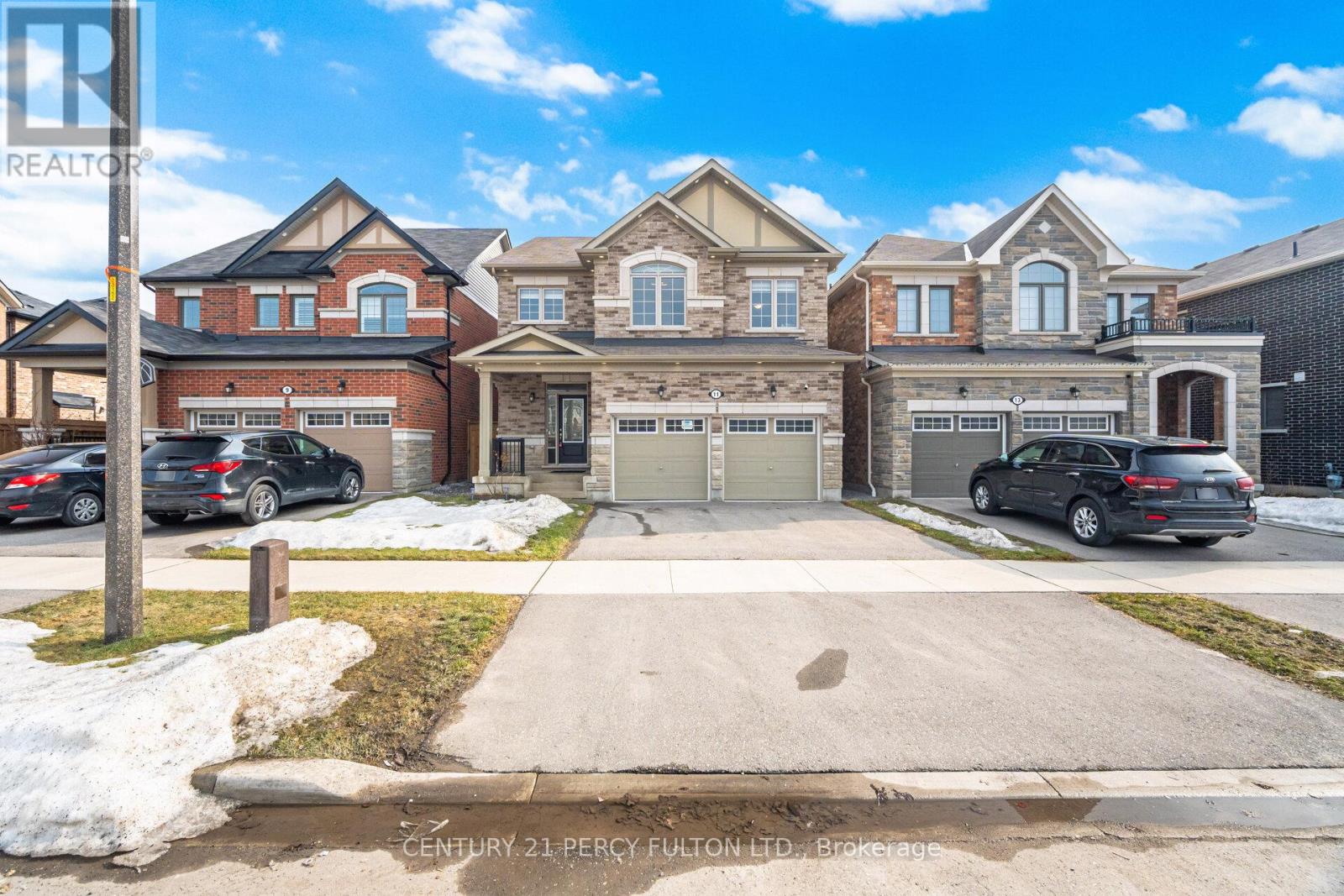 11 Cisco Drive, Whitby, Ontario  L1P 0M2 - Photo 2 - E13027410