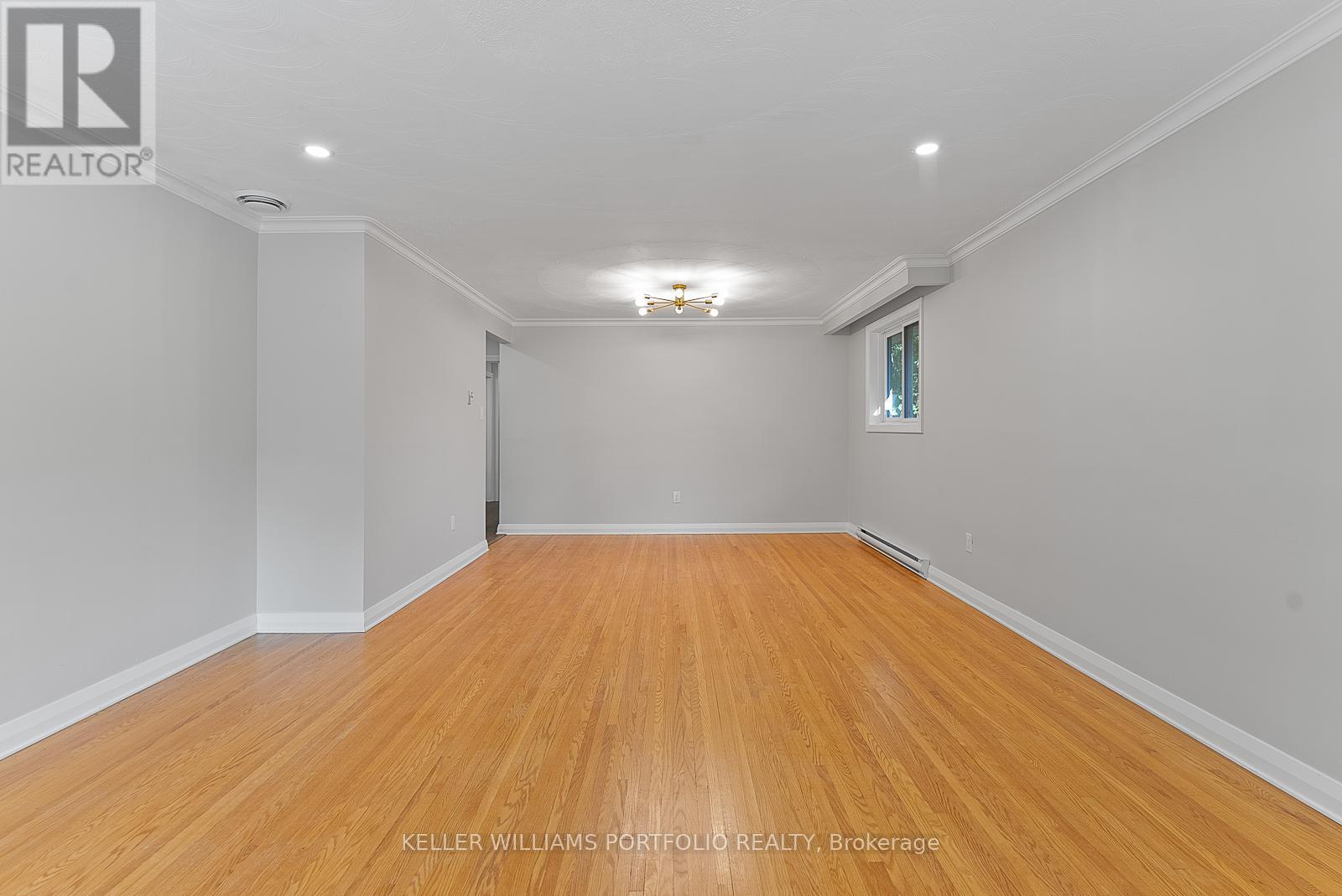 Upper - 32 Gatesview Avenue, Toronto, Ontario  M1J 3G5 - Photo 10 - E13027426