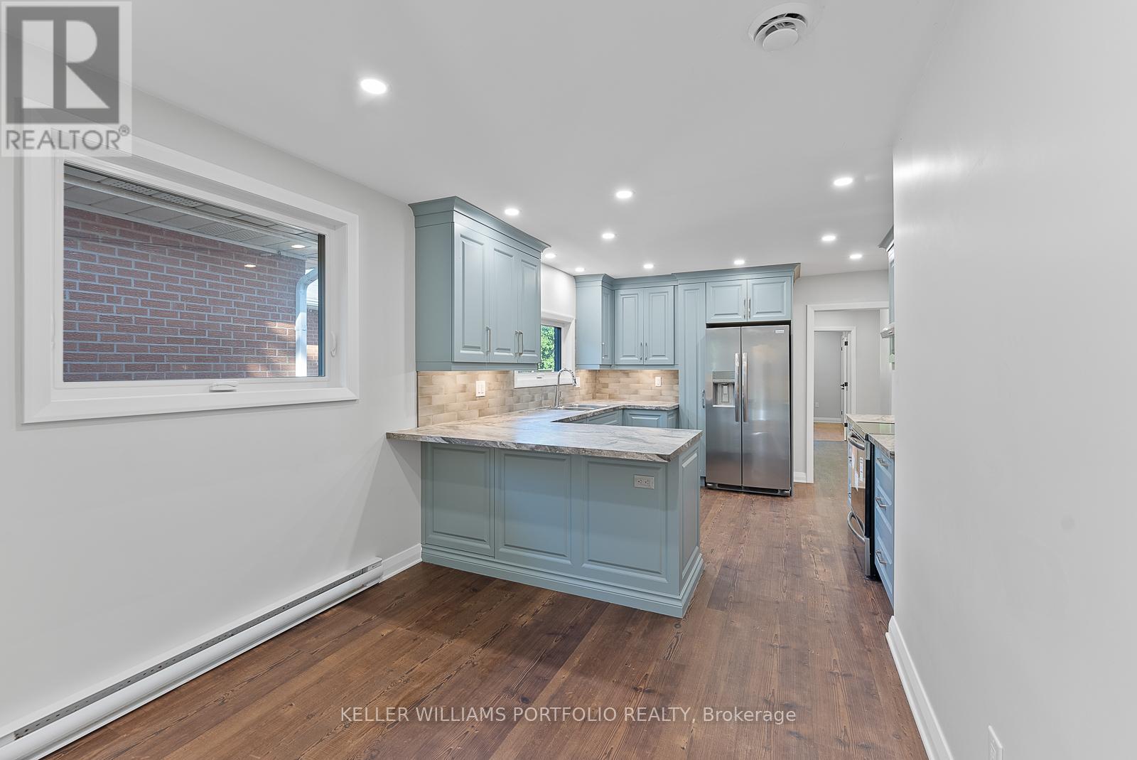 Upper - 32 Gatesview Avenue, Toronto, Ontario  M1J 3G5 - Photo 18 - E13027426