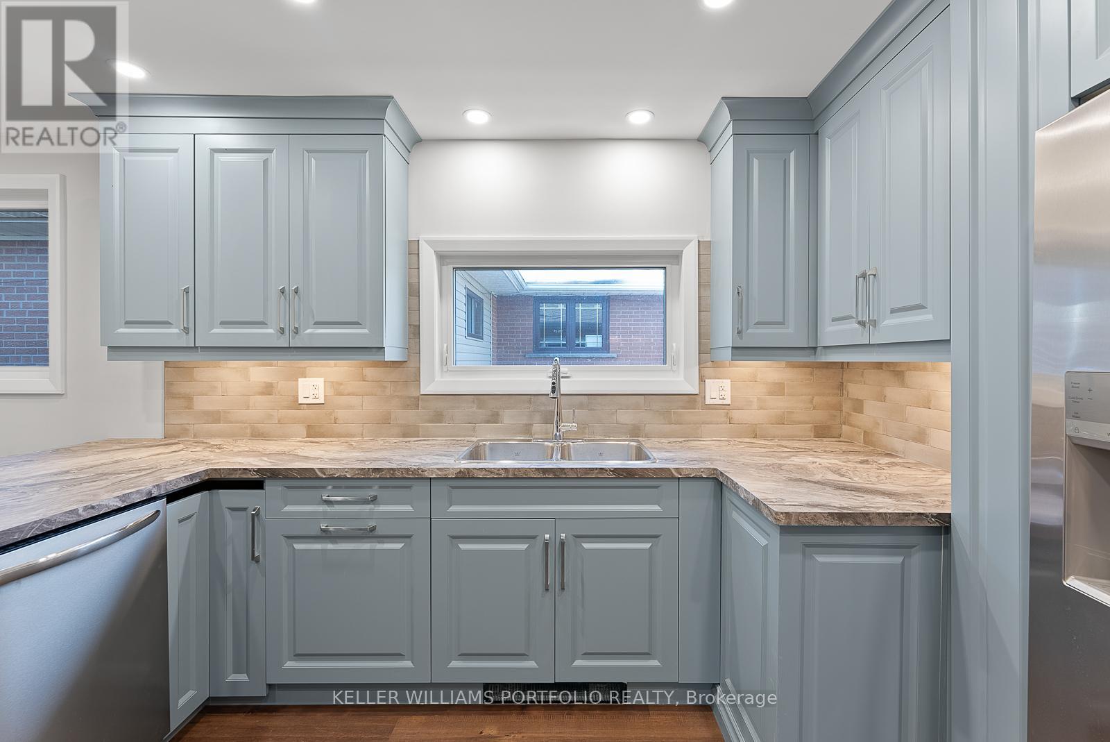 Upper - 32 Gatesview Avenue, Toronto, Ontario  M1J 3G5 - Photo 24 - E13027426