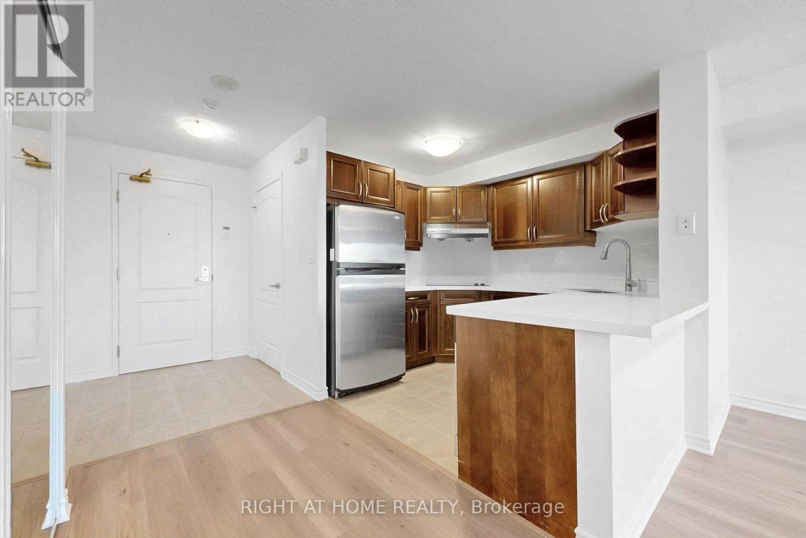 807 - 2020 Mcnicoll Avenue, Toronto, Ontario  M1V 0B5 - Photo 14 - E13027462