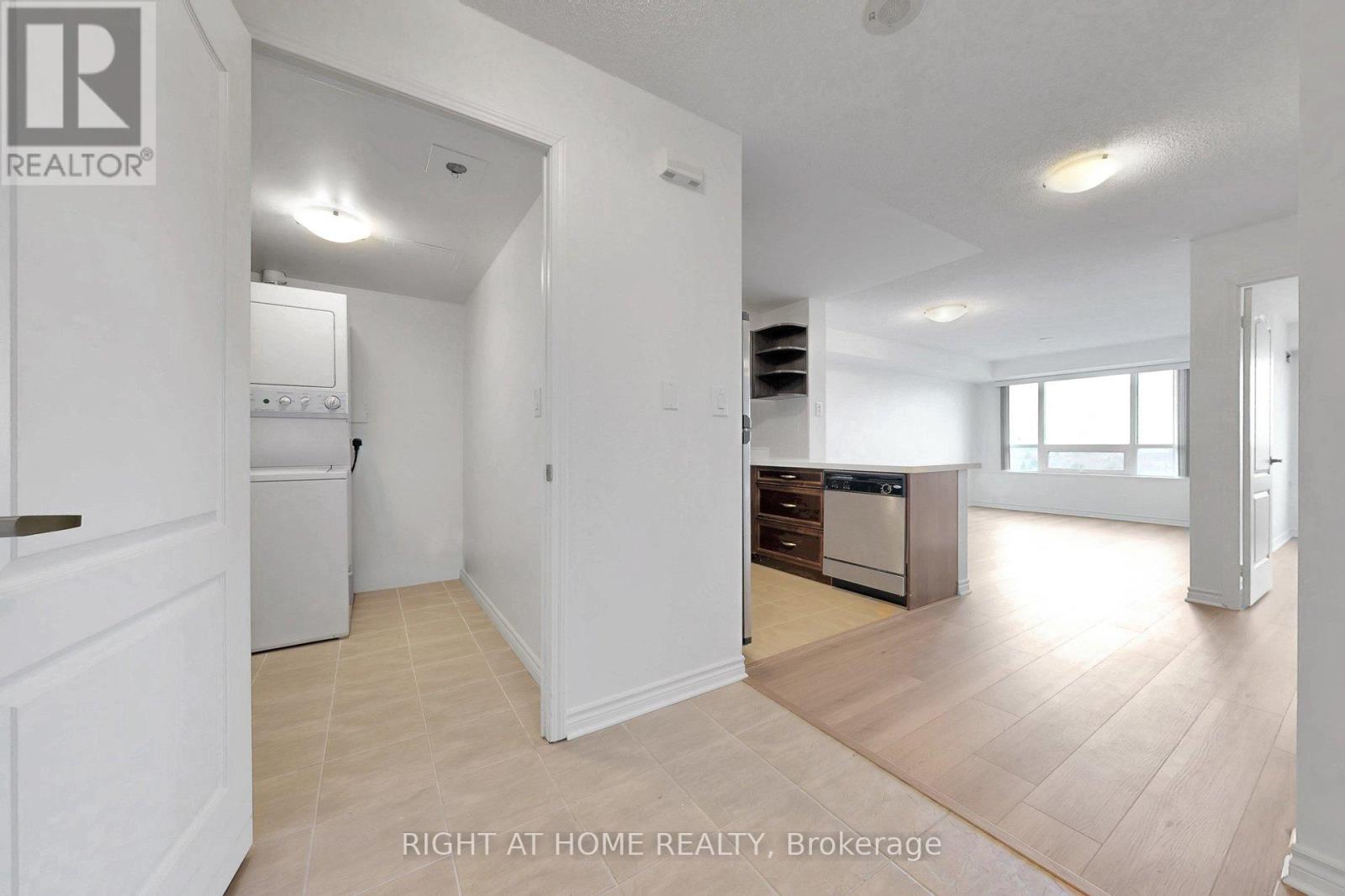 807 - 2020 Mcnicoll Avenue, Toronto, Ontario  M1V 0B5 - Photo 6 - E13027462